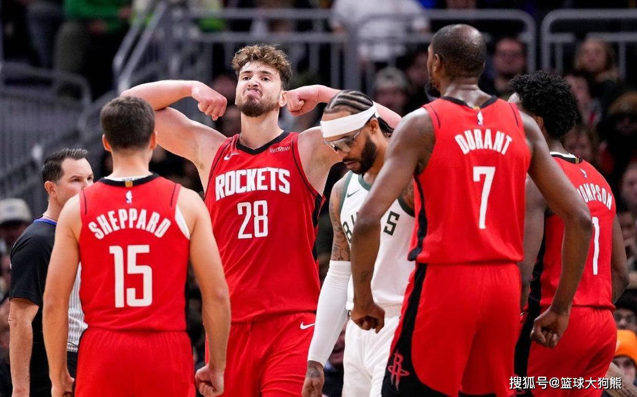 上海U20男足队员失利后哭成一片，徐根宝：哭什么？责任在我（上海U20男足失利后队员痛哭，徐根宝：别哭，责任我来担）