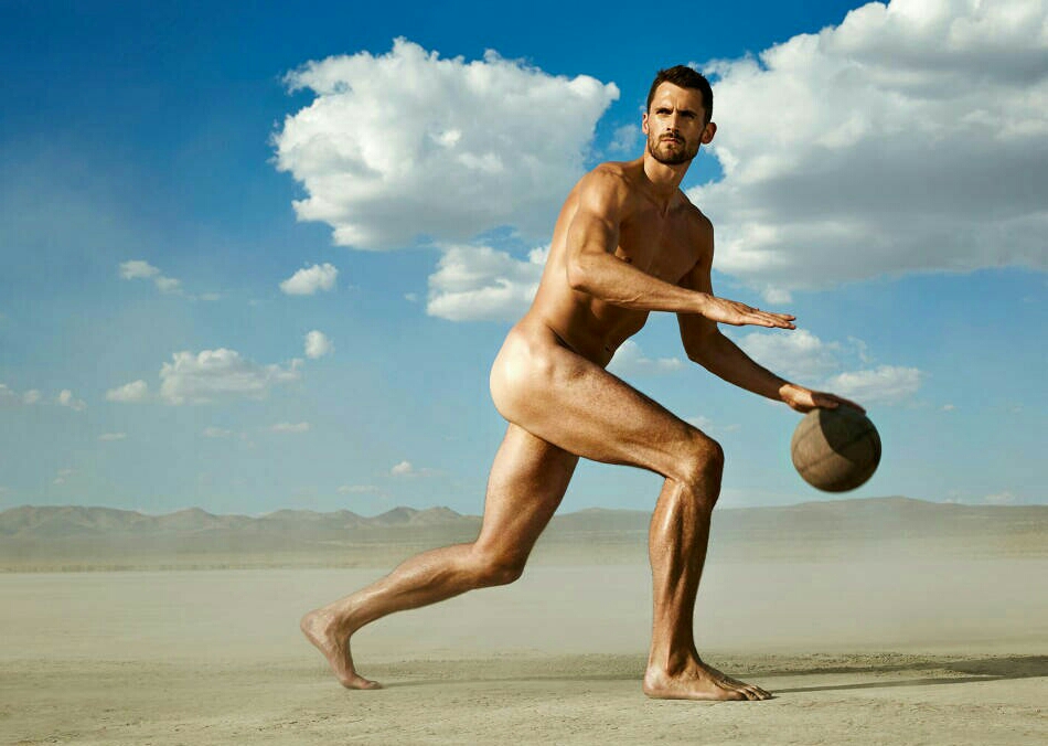 官方：苏格兰裁判沃尔什将执法欧冠第6轮拜仁vs葡体（官方确认：苏格兰裁判沃尔什将吹罚欧冠第6轮拜仁战葡体）