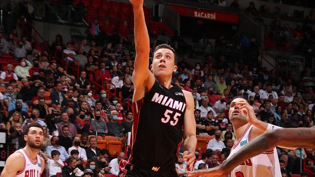 曼城24次对德国球队仅输1场，且23场主场小组赛／联赛阶段不败（曼城对德国球队24战仅1负，主场小组赛／联赛阶段23场不败）