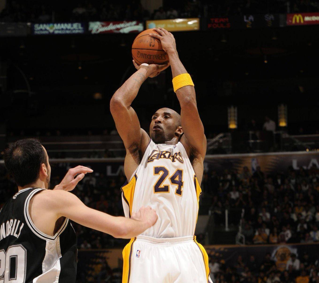 徐尚：我建议并支持邵佳一竞聘国足主帅，希望他到更高的舞台（徐尚：倡议并力挺邵佳一竞聘国足主帅，盼其迈向更高舞台）