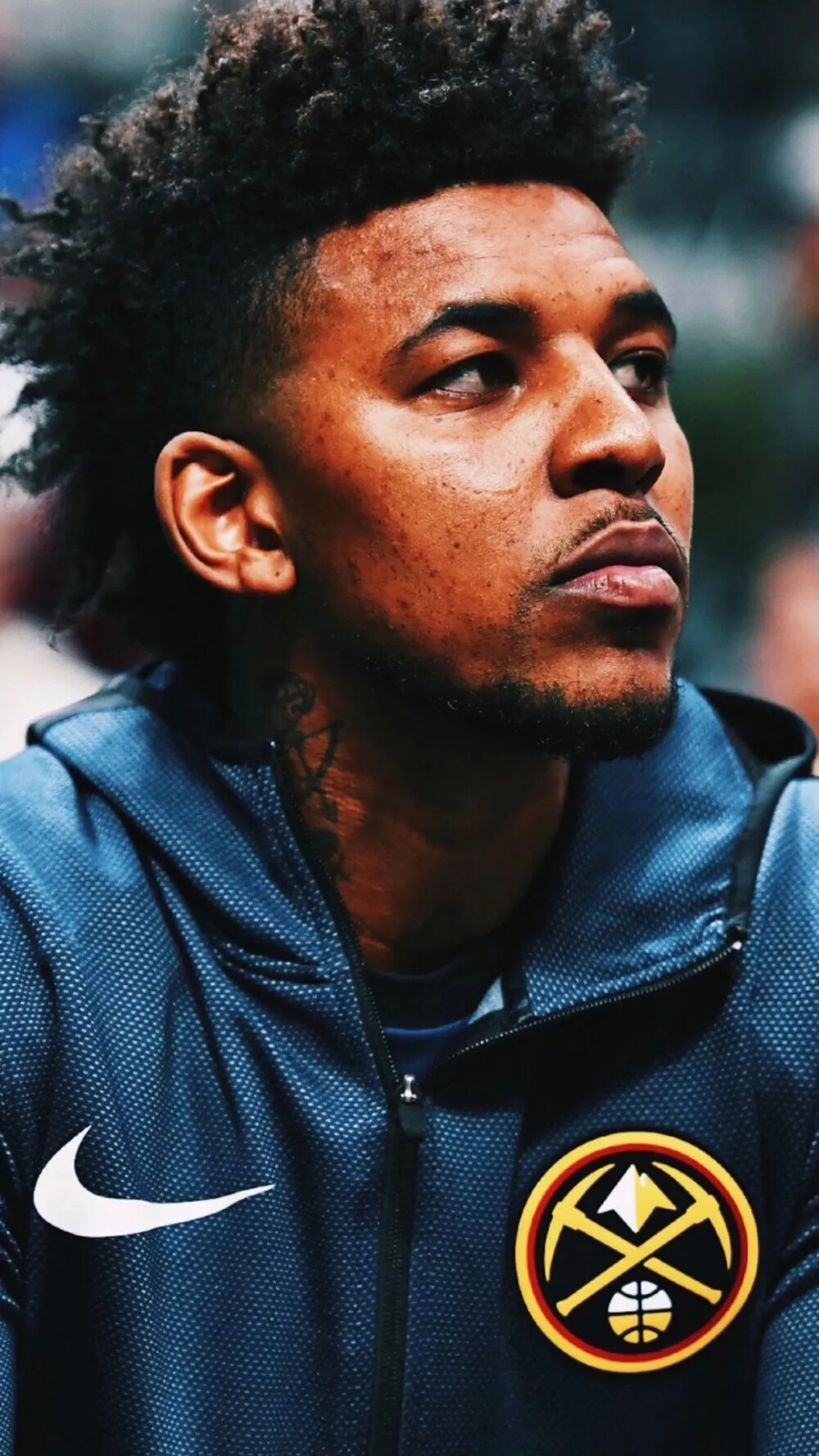 NBA焦点战：湖人客场逆转快船,（NBA焦点之战：湖人客场完成逆转击败快船）